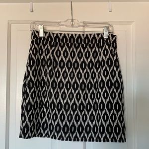 Black and white mini skirt